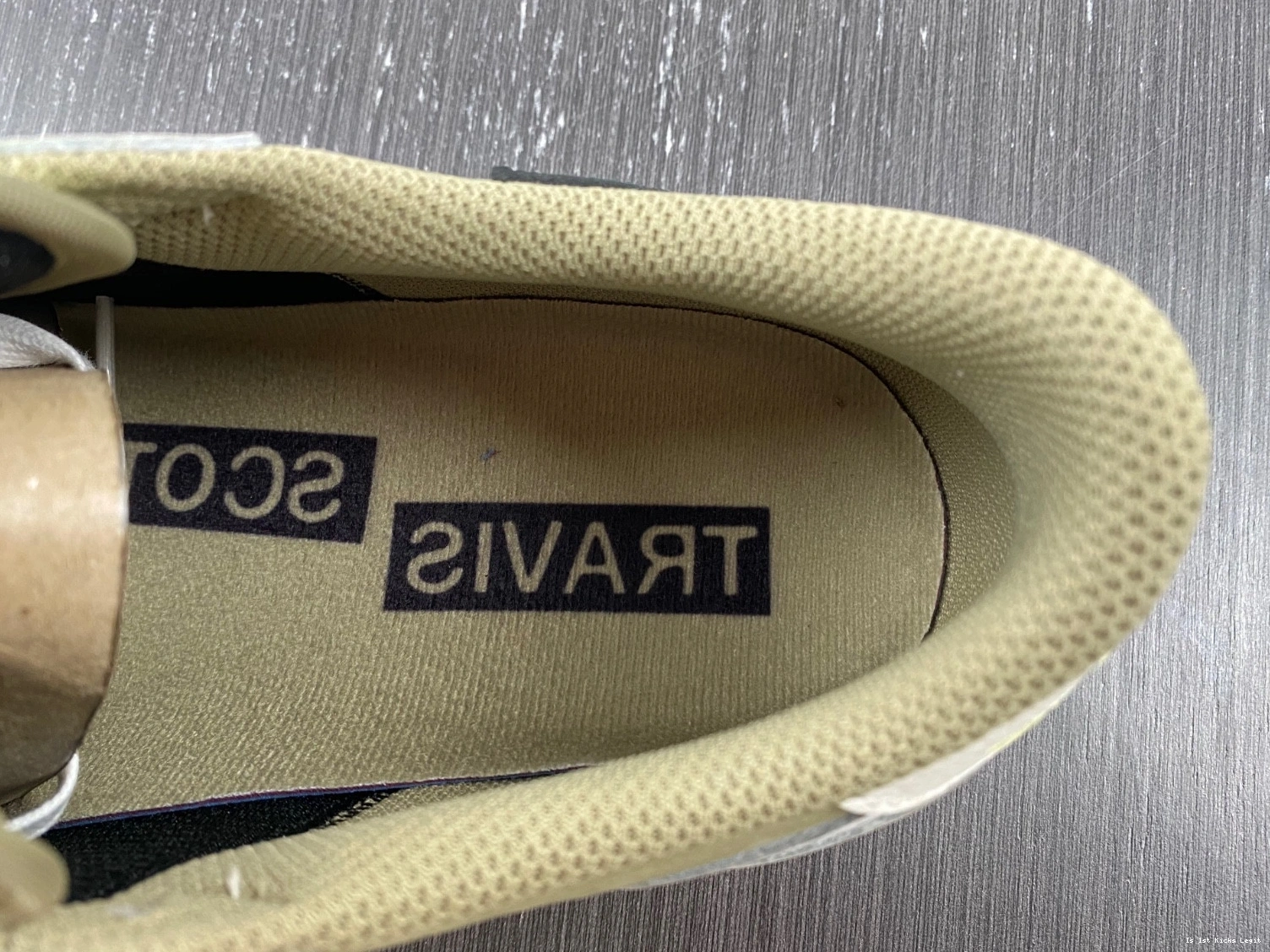 Retro Neutral Jordan Olive FZ3124-200 Scott Golf 1 Travis Low 0130